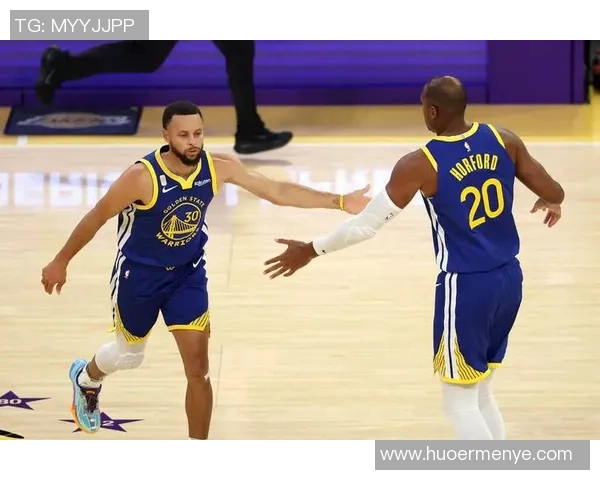 17勇士对阵马刺库里精彩数据分析与比赛回顾